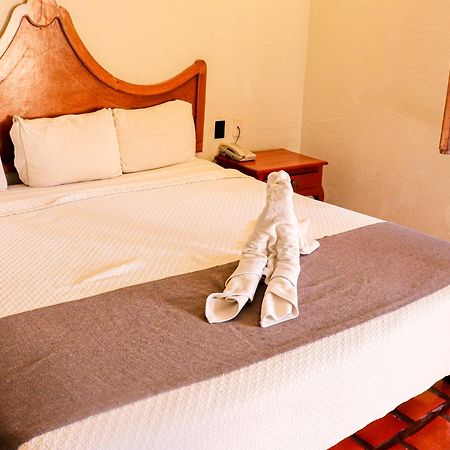 Hotel Frances Гвадалахара Экстерьер фото