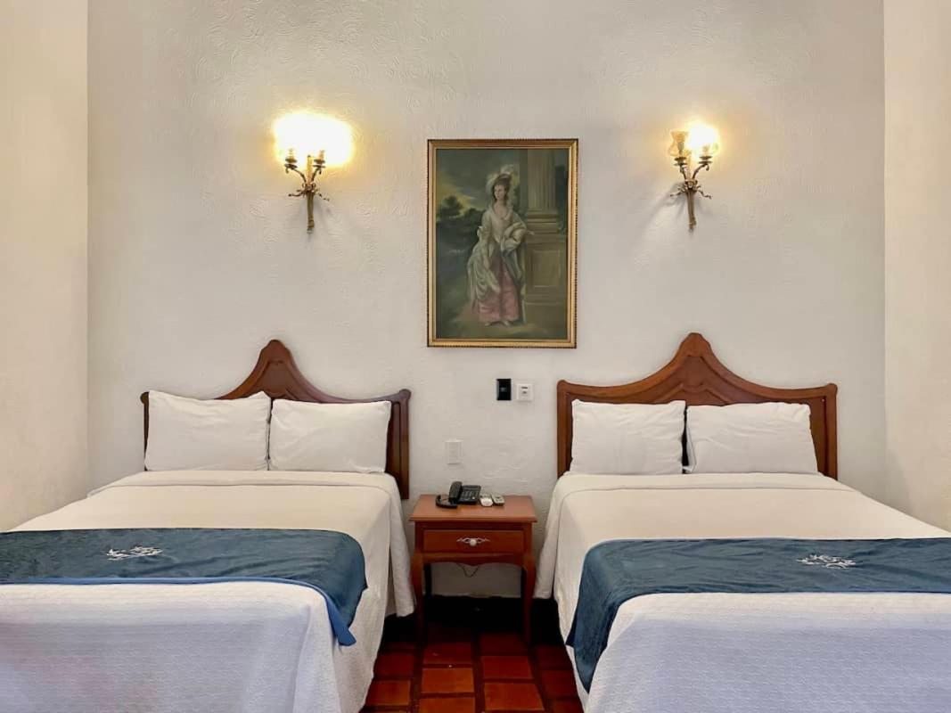 Hotel Frances Гвадалахара Экстерьер фото