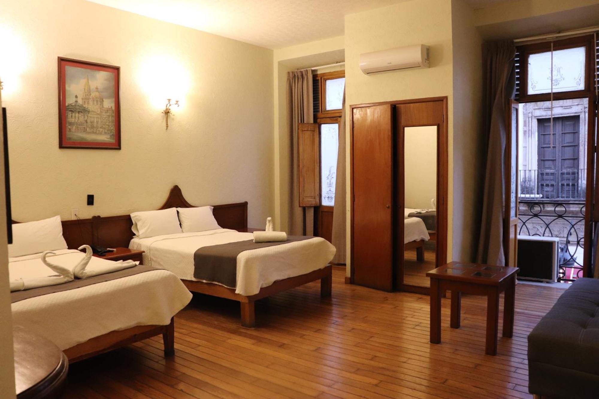 Hotel Frances Гвадалахара Экстерьер фото