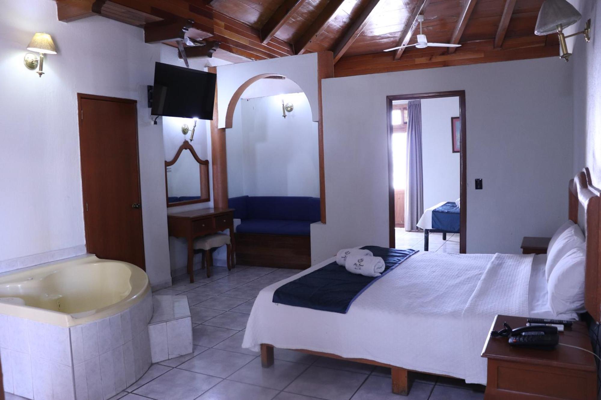 Hotel Frances Гвадалахара Экстерьер фото