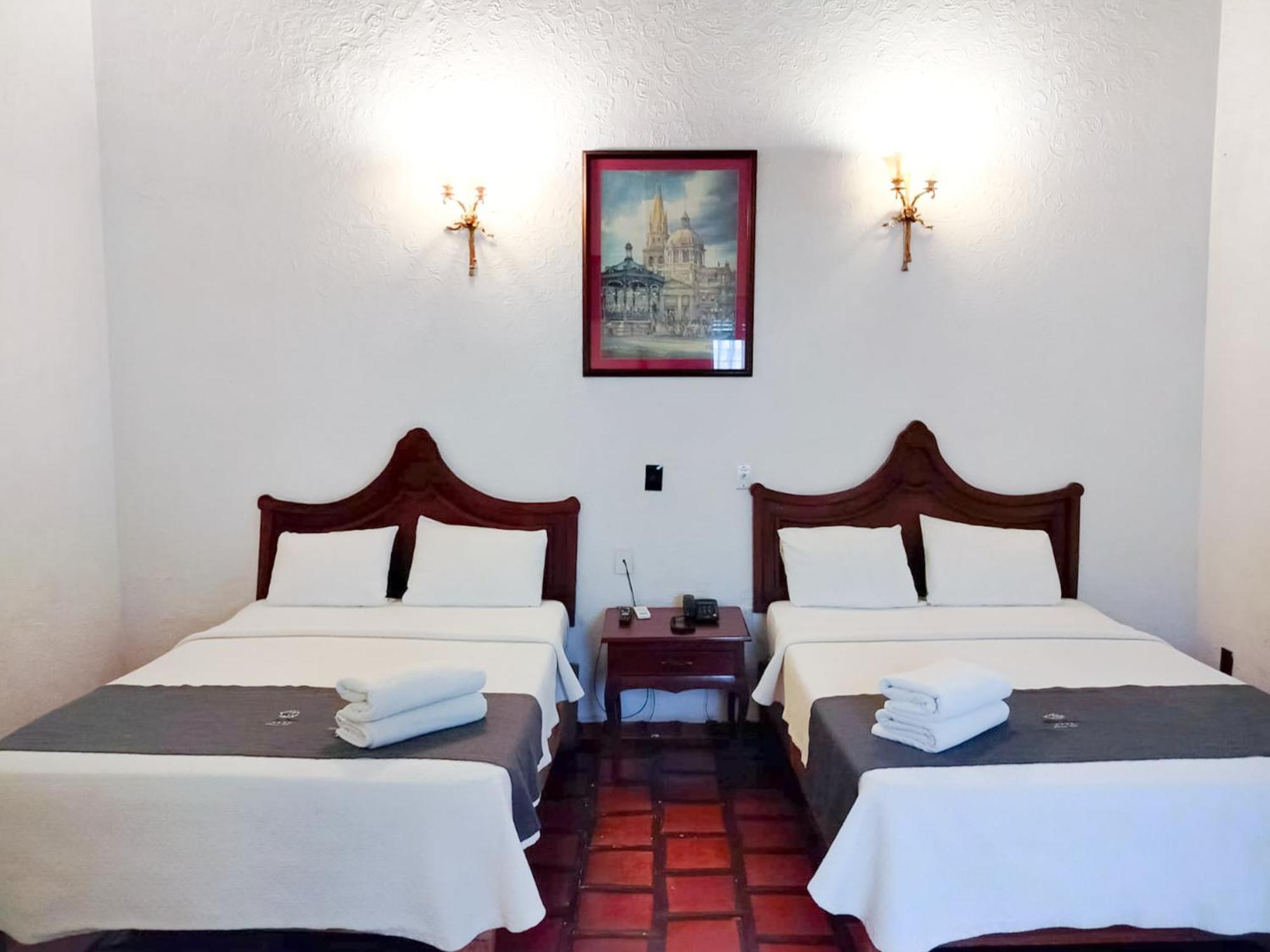 Hotel Frances Гвадалахара Экстерьер фото