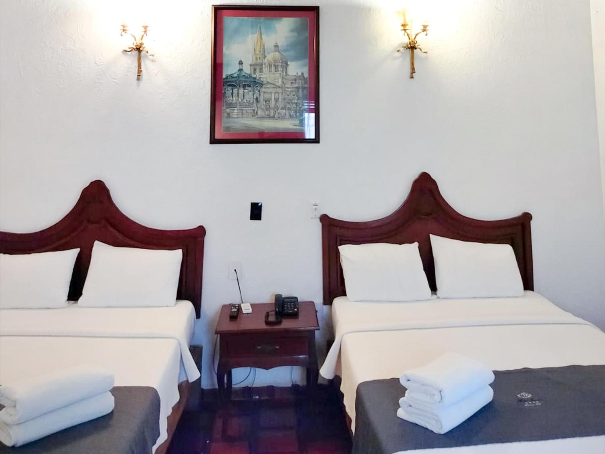 Hotel Frances Гвадалахара Экстерьер фото